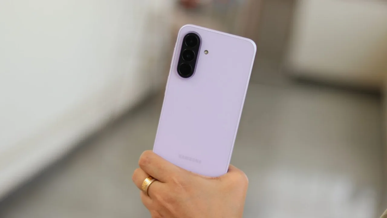 Orta Segmentte Fiyat Dengeleri Değişiyor: Yeni Samsung Galaxy A27 Beklentilerin Üzerinde Zamla Geliyor