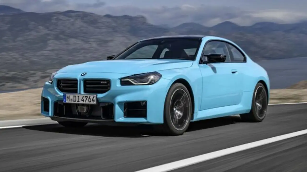 BMW M2 xDrive Sahneye Çıktı: Dört Çeker Sistemle Daha Hızlı ve Daha Güçlü